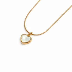 שרשרת לאישה דגם ליאן בצבע זהב עם תליון צדף