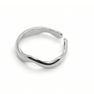 טבעת גל עשויה סטיינלס סטיל בצבע כסף