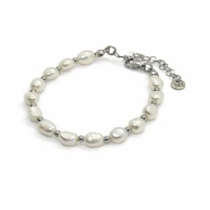 צמיד עדי עשוי פנינה תרבותית וכדורי סטיינלס סטיל בצבע כסף