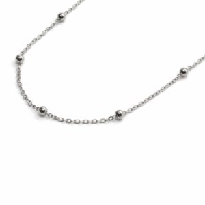 שרשרת אלמה עשויה סטיינלס סטיל בצבע כסף