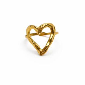 טבעת לב עשויה סטיינלס סטיל בציפוי זהב 18K