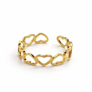 טבעת לבבות עשויה סטיינלס סטיל בציפוי זהב 18K