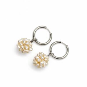 עגילי כדור פנינה עשויים סטיינלס סטיל ופנינה תרבותית – צבע כסף