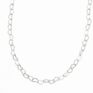 שרשרת לבבות עשויה סטיינלס סטיל צבע כסף